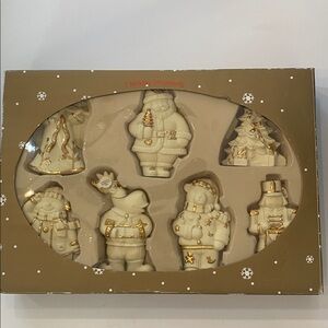 Vintage 7 Piece Cream Porcelain Snowman Choir Set Gold Trim Holiday Ornaments
